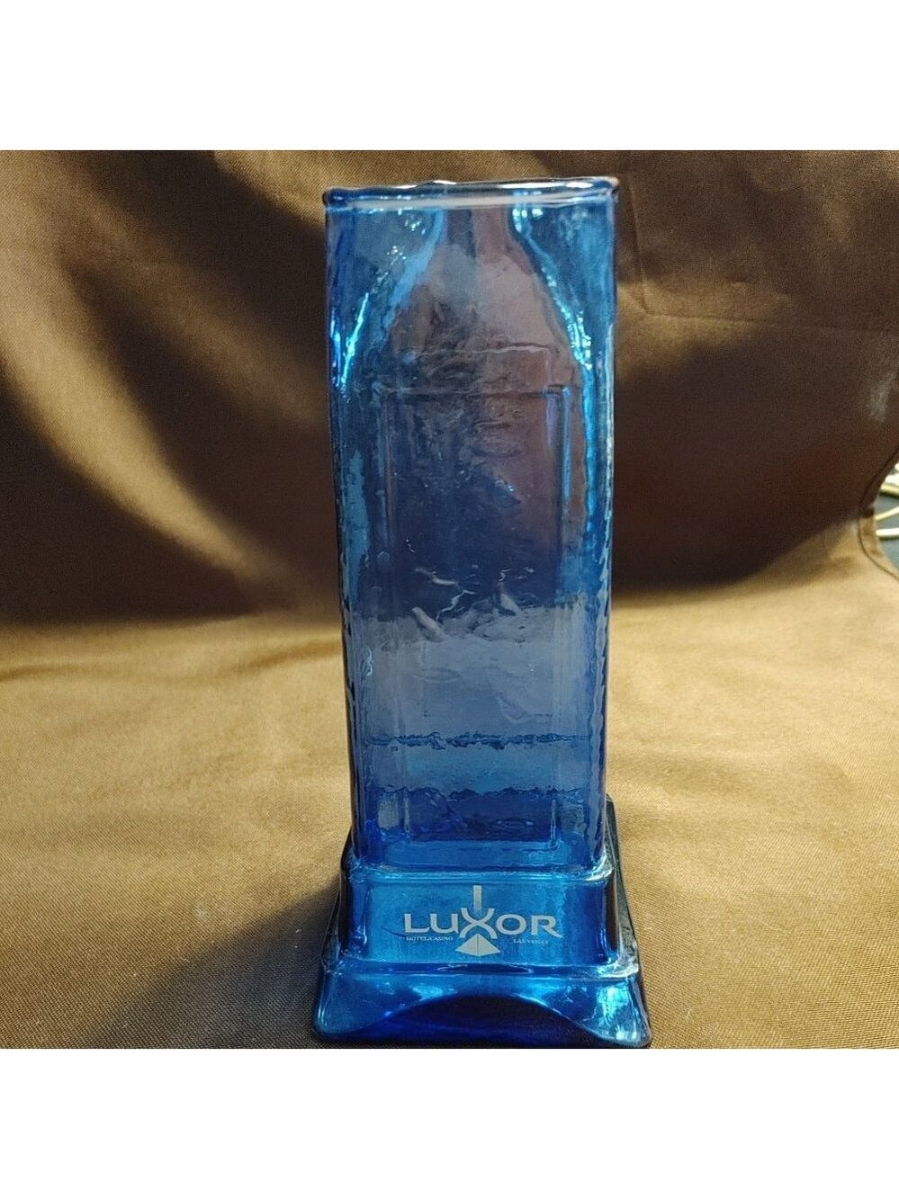 Las Vegas Luxor Casino Hotel Blue Cobalt Eyptian Pillar Drinking Glass -36 OZ